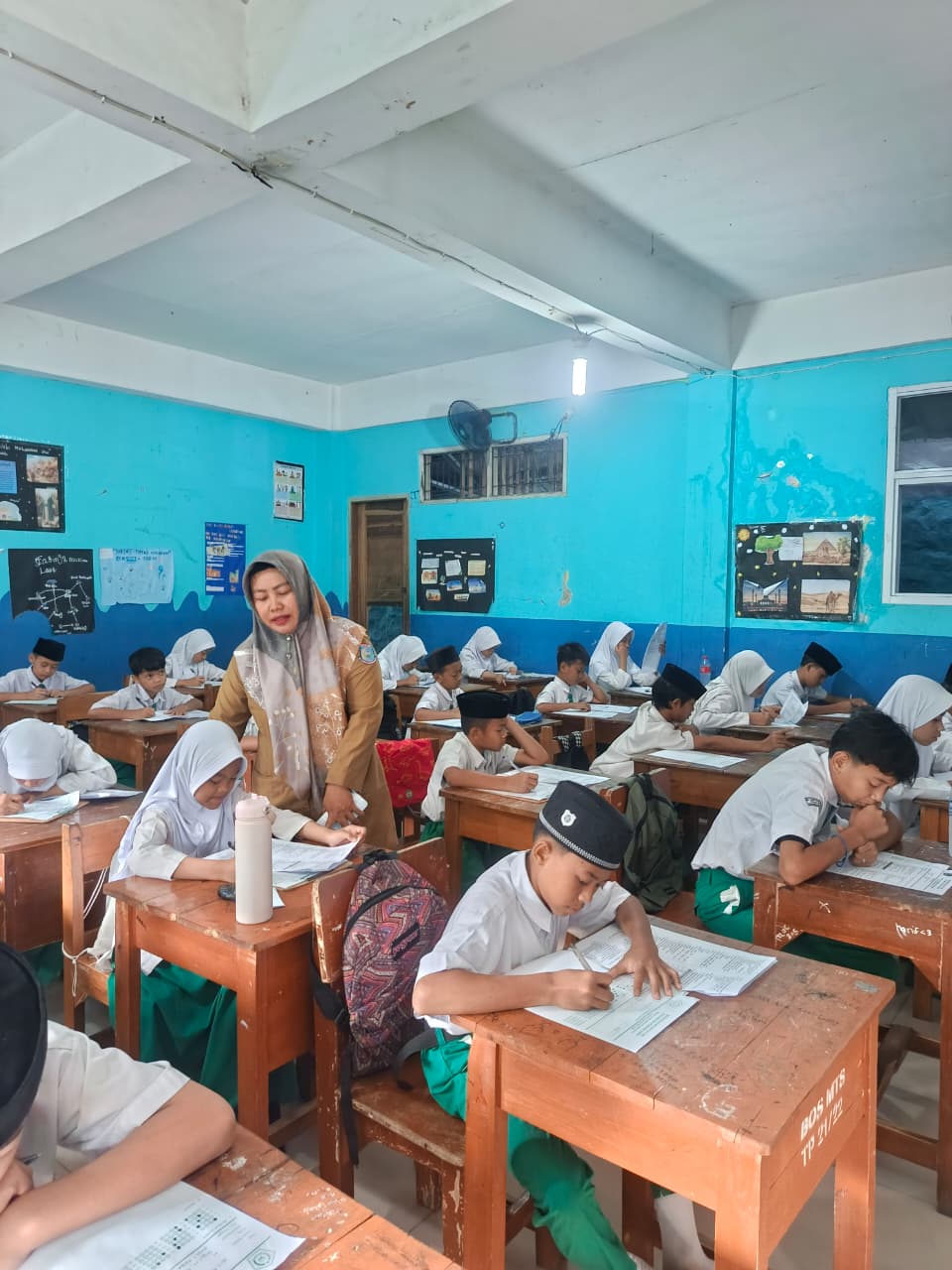 KEGIATAN SUMATIF AKHIR SEMESTER (SAS)